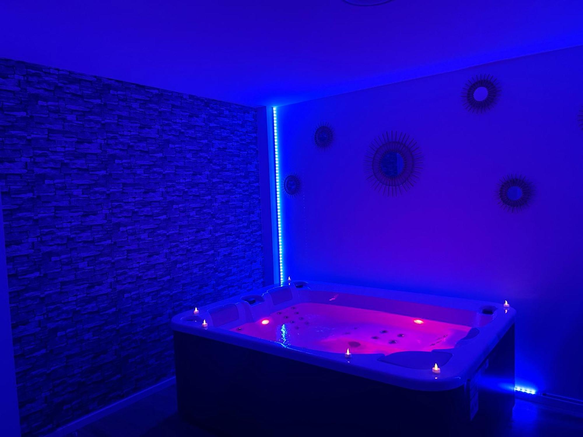 Privatespa Love Room Jacuzzi Privatif Toulouse Buitenkant foto